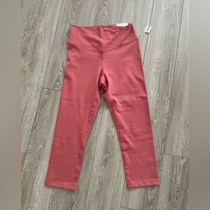 NWT Old Navy Cropped Leggings